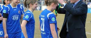 Diese Verbindung von Sport und Politik ist nicht gemeint: Die Kritik an Turbine Potsdam richtet sich gegen ihren Vereinspräsident Günter Baaske, Brandenburgs Sozialminister.