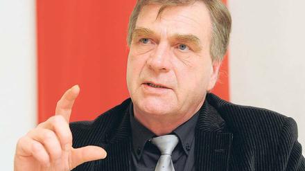 Ralf Christoffers. „Die öffentliche Daseinsvorsorge muss in Teilräumen ganz neu organisiert werden.“