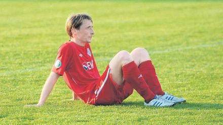 Harte Landung. Fußball-Drittligist SV Babelsberg 03 – hier Matthias Rudolph – blamierte sich am Mittwochabend in Sachsenhausen und wurde vom Brandenburgligisten aus dem Landespokal geworfen.