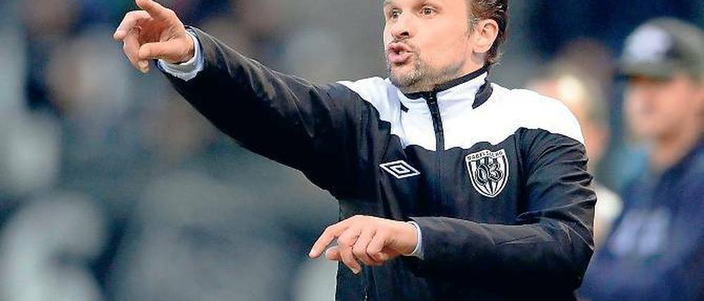 Klare Ansage. Almedin Civa, Interims-Trainer des SV Babelsberg 03, fordert von seiner Mannschaft im heutigen Viertelfinale des Landespokals unbedingt einen Sieg gegen Sachsenhausen.