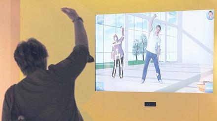 Selbsterkenntnis. In der Ausstellung auf der MS Wissenschaft, die derzeit im Jachthafen Potsdam vor Anker liegt, können die Besucher durch Ausprobieren einiges über sich selbst erfahren. Bis Mittwoch ist das Schiff für Wissenschaft zum Mitmachen noch in Potsdam.