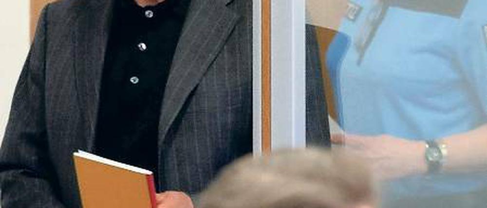 Vor dem Urteil. Nach mehr als sechs Monaten steht der Mordprozess gegen den Ludwigsfelder Ex-Bürgermeister Heinrich Scholl vor dem Abschluss. Ihm wird vorgeworfen, seine Frau Ende Dezember 2011 ermordet zu haben.