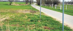 Glatt gemacht. Schön eben und abseits der Straßen führt der Radweg auf dem einstigen Bahndamm entlang.