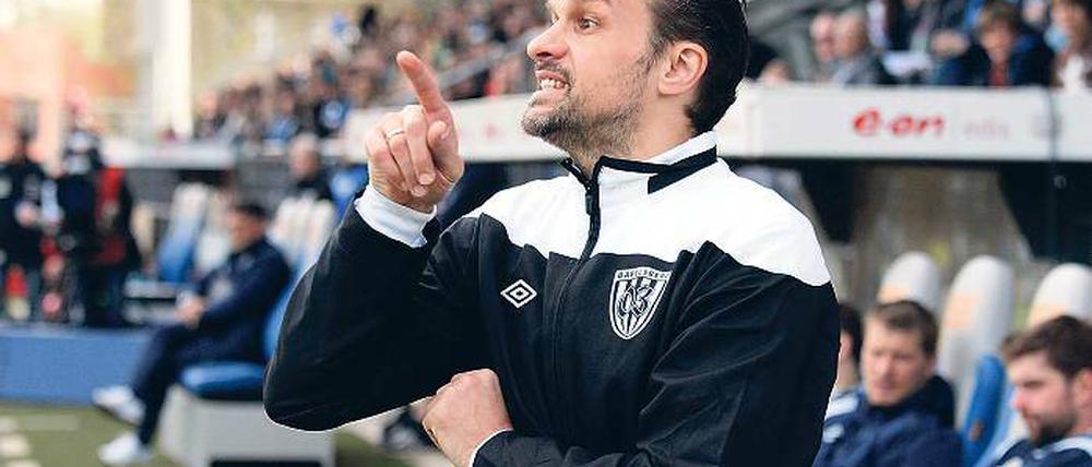 Rechtzeitig zum Ablauf der 15-Tagesfrist von Übergangscoach Almedin Civa (Foto) hat Fußball-Drittligist SV Babelsberg 03 am Montag in Dieter Timme einen neuen Trainer mit UEFA-Pro-Lizenz präsentiert.