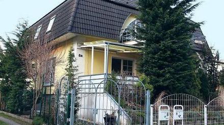 Decke angezündet. In diesem Haus kam es zur Verpuffung.
