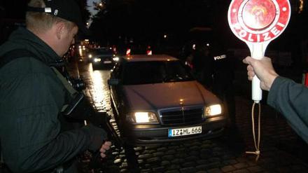 Streife? Oder Bundespolizei? Beamte der verschiedenen Bereiche müssen bei der Polizei oft zusammenarbeiten - trotzdem brauchen sie eine spezielle Ausbildung.