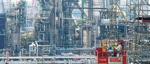 Großstillstand. 19 von 36 Verarbeitungsanlagen im PCK Schwedt – hier die Rohölverarbeitungsanlage – werden vom 8. April bis 3. Mai 2013 überprüft.