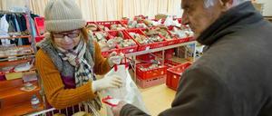 Sollten nicht den Sozialstaat ersetzen: Tafeln für Bedürftige.