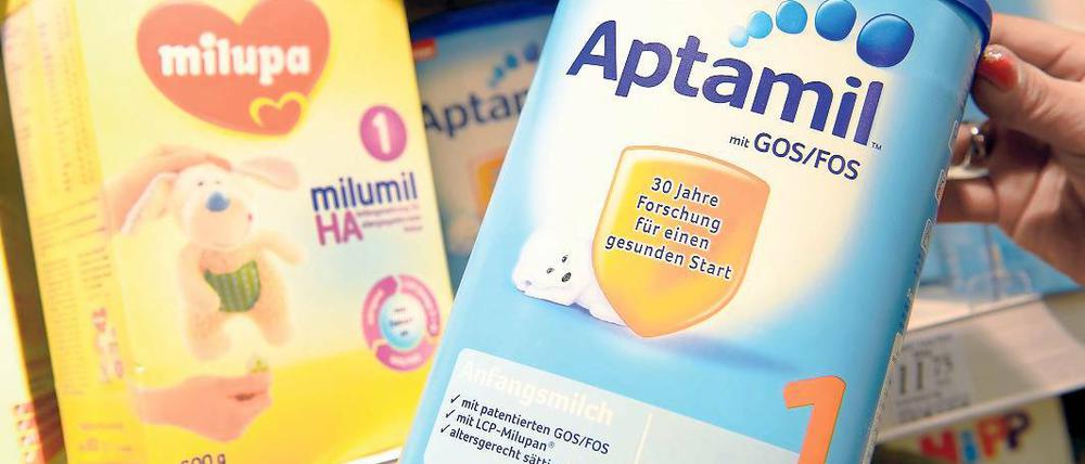 Knappes Gut. Trockenmilch aus Deutschland schmeckt auch in Ostasien. Manche Milchpulversorten sind so begehrt, dass sie bei den Drogerieketten DM und Rossmann auch in Potsdam nur noch rationiert zu kaufen sind.