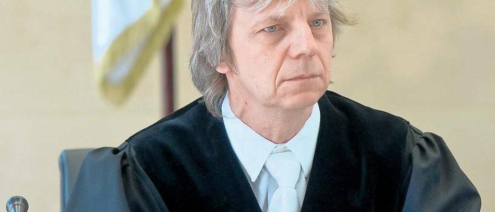 Neue Rolle. Andreas Dresen trat am Freitag erstmals als Verfassungsrichter auf.
