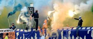 Hooligans? Das sind doch ganz normale Fußball-Fans!