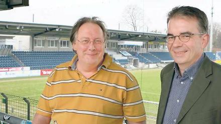 Notvorstand. Wie lange Archibald Horlitz (links) und Götz Schulze dem Fußball-Drittligisten SV Babelsberg 03 noch vorstehen werden, hängt von der heutigen Aufsichtsratswahl und der anschließenden Berufung eines neuen Vorstandes ab. Die beiden amtieren seit dem 2. April als vorübergehendes Führungsgremium des Vereins.