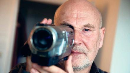 Job im Blick. Joachim Wolter aus Potsdam ist Rentner und arbeitet als Filmer.