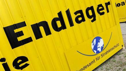 Keiner will ihn, aber irgendwo muss er hin: Der Atommüll.