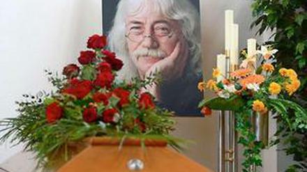 Am Mittwoch wurde Reinhard Lakomy zu Grabe getragen.