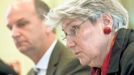 Besorgniserregend. Militante rechtsextreme Gruppen in Brandenburg verzeichnen laut der scheidenden Verfassungsschutz-Chefin des Landes, Winfriede Schreiber, und Innenminister Dietmar Woidke (SPD) starken Zulauf.