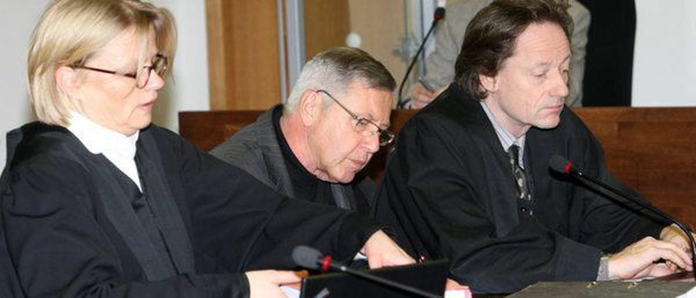 Der Prozess gegen Heinrich Scholl, den früheren Bürgermeister von Ludwigsfelde, stützt sich lediglich auf Indizien.