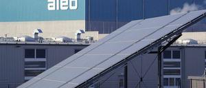 Das schwierige Umfeld auf dem Photovoltaikmarkt belastet auch die Bilanz des Solarmodulherstellers Aleo Solar AG mit seinem Stammwerk in Prenzlau.