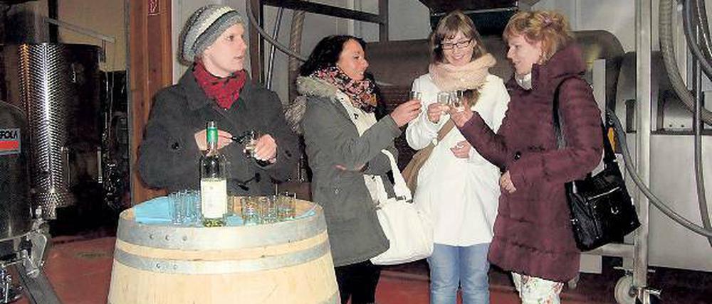 Sortenkenntnis gefragt: Weinprobe in der Kelterei Lindicke.