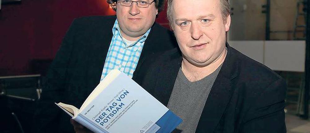 Die Herausgeber. Werner Tress und Christoph Kopke im Filmmuseum.