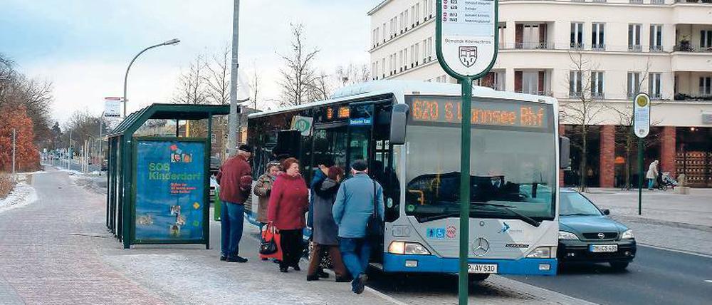 Einsteigen bitte! Das TKS-Buskonzept macht sich im dritten Jahr seit der Einführung bezahlt. Die Erlöse sind gestiegen, 27 Prozent mehr Fahrkarten wurden verkauft und die Zielmarke auf der Einnahmenseite wurde erreicht.