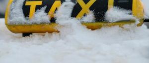 Verbirgt sich darunter ein echtes Taxi - oder ein Betrüger?