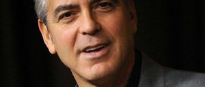 Den haut doch kein Schnupfen um: George Clooney dreht weiter in Babelsberg - trotz Hustentee.