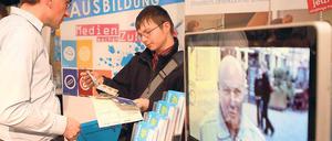 Jobinale. 40 regionale Unternehmen stellten sich im Waschhaus vor.