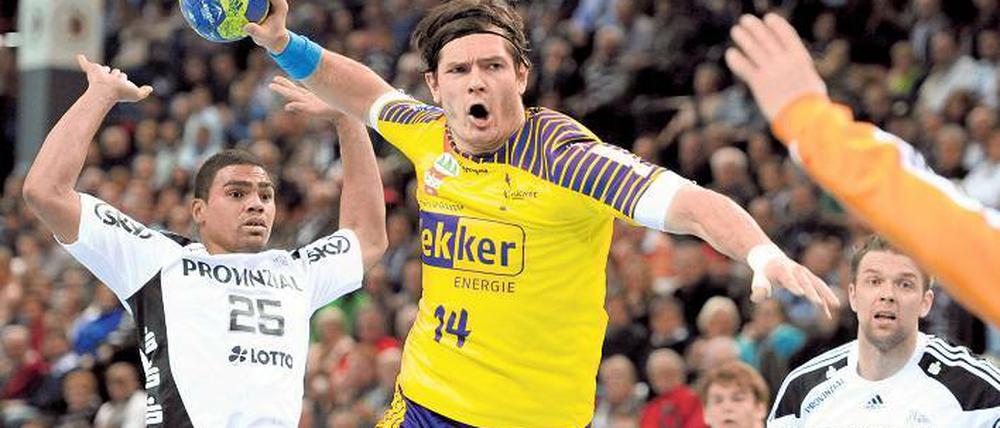 Evgeni Pevnov, 24, spielt seit 2011 für die Füchse. Im Sommer verlässt der Kreisläufer, der bislang vier Länderspiele für Deutschland absolviert hat, den Bundesligisten.