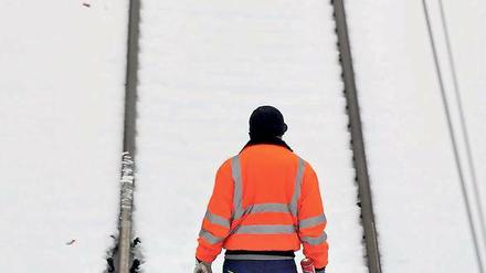 Planlos. Genau das funktioniert aber im Winter: die S-Bahn kommt nicht.