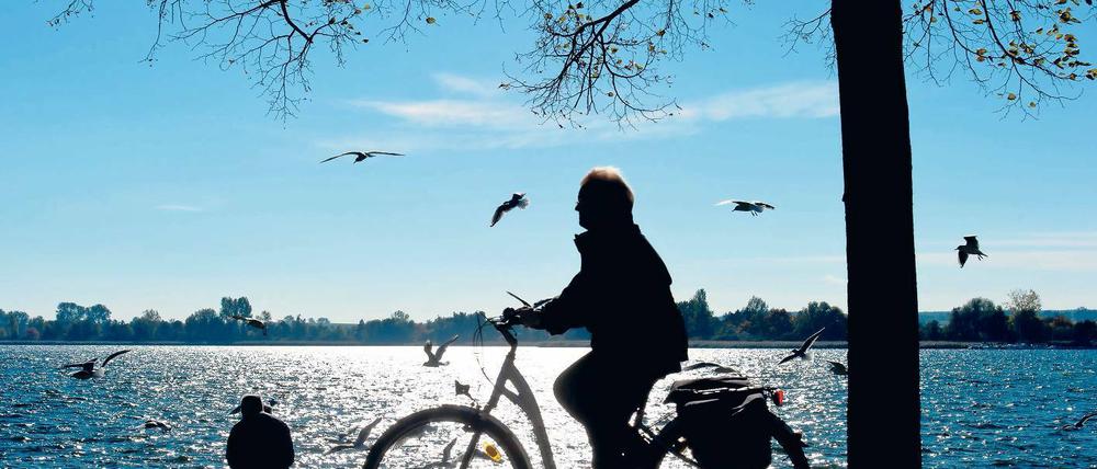 Romantisch radeln. Brandenburg ist das drittbeliebteste Ziel für Radwanderer in Deutschland. Landesweit gibt es mehr als 400 spezialisierte Übernachtungsmöglichkeiten.