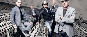 Können und wollen nichts anderes als Musik machen: Georgi Gogow, Manfred Hennig, Fritz Puppel, Klaus Selmke und Toni Krahl (v.l.) von City. Am Donnerstag gibt es zweieinhalb Sunden Musik und Geschichten aus 40 Jahren City Rockband.