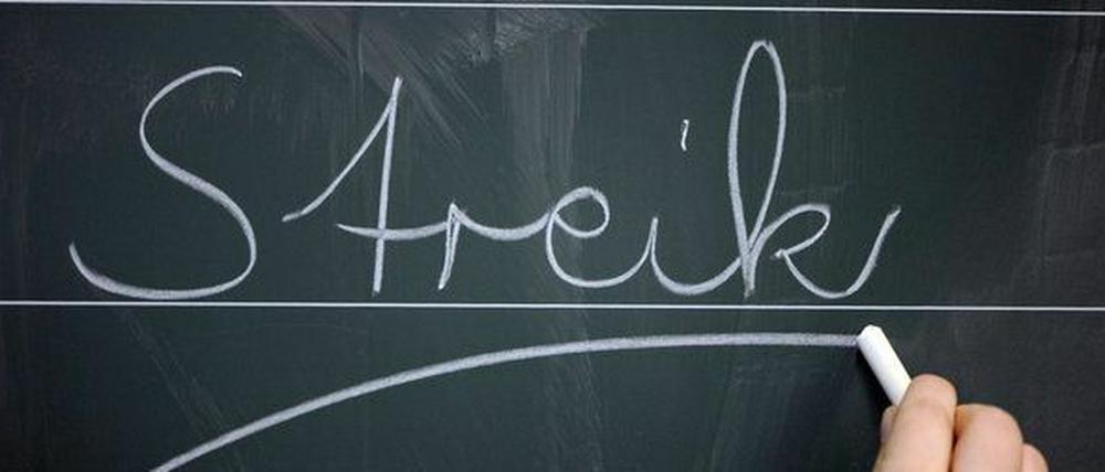 Die Lehrergewerkschaft GEW hat zusammen mit Verdi auch in Potsdam zu Warnstreiks aufgerufen.