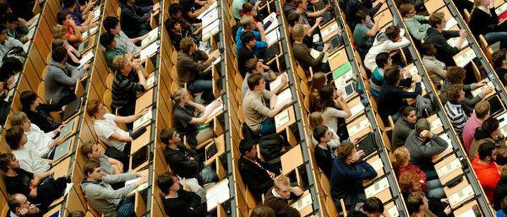 Das Geld für die Rückmeldung könnten die Potsdamer Studenten zurückbekommen - die Entscheidung fällt aber wohl erst in ein bis zwei Jahren.