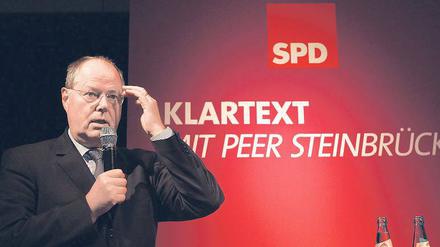 Dosierte Lektionen. SPD-Kanzlerkandidat Peer Steinbrück sprach am Dienstagabend im Potsdamer Kongresshotel. Zum Auftakt seiner Wahlkampf-Länderreise konnte der Kandidat, der sich beim ziemlich sozialdemokratisch dominierten Publikum viel Beifall einheimsen.