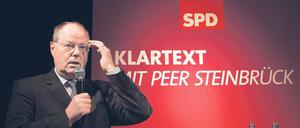 Dosierte Lektionen. SPD-Kanzlerkandidat Peer Steinbrück sprach am Dienstagabend im Potsdamer Kongresshotel. Zum Auftakt seiner Wahlkampf-Länderreise konnte der Kandidat, der sich beim ziemlich sozialdemokratisch dominierten Publikum viel Beifall einheimsen.
