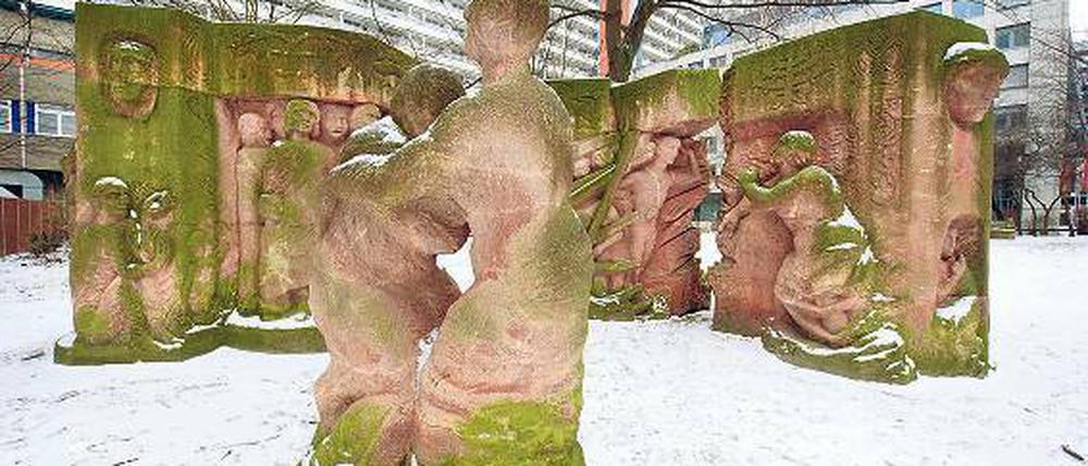 Mahnung. In der Rosenstraße in Mitte erinnert ein Denkmal an die Proteste – auch wenn sich die Ereignisse nicht ganz wie im Film mit Katja Riemann abspielten.