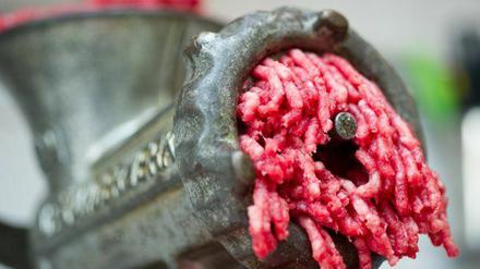 Nicht nur in Hackfleisch, auch in Gulasch wurde nicht deklariertes Pferdefleisch gefunden.