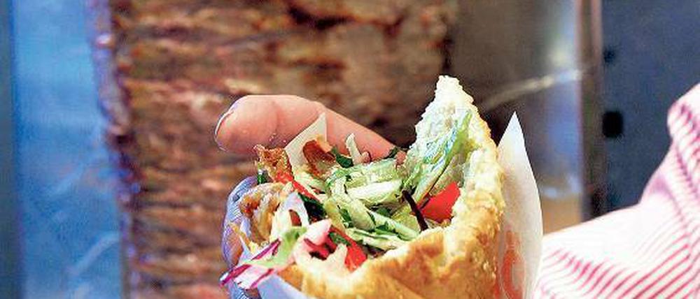Jetzt wird weiter untersucht. Im Fleisch eines Döners in Leipzig ist ein geringer Anteil Pferdefleisch entdeckt worden.