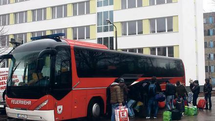 Neue Gäste. Seit Anfang Februar ziehen immer mehr Asylbewerber in ihr neues Heim in der Iserstraße in Teltow.