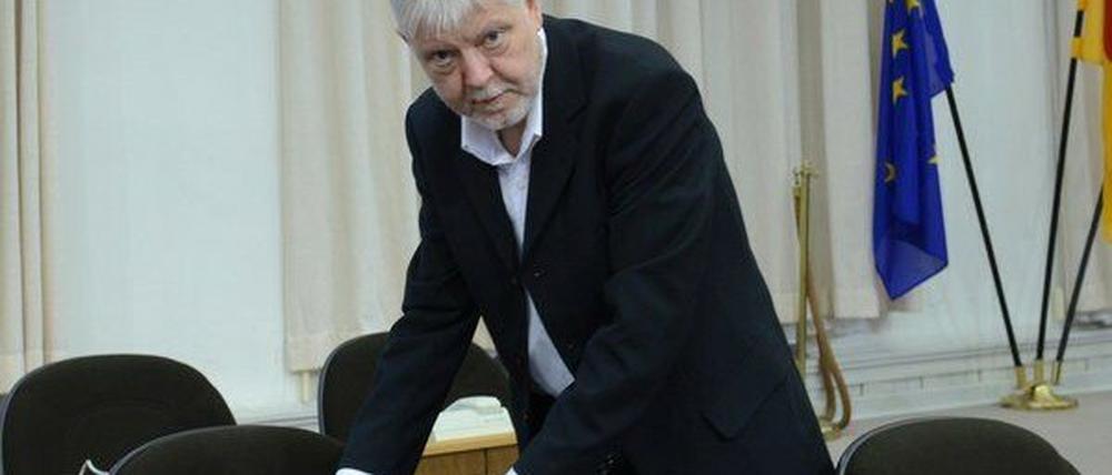 Politiker? Oder Aufsichtsrat? Helmuth Markov (Linke) ist offenbar in einem Interessenskonflikt zwischen beiden Aufgaben.