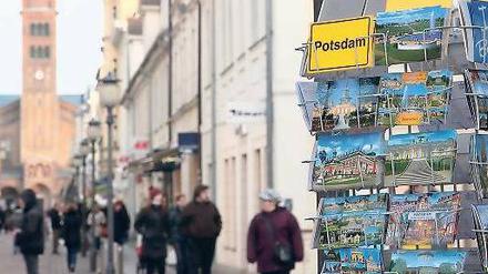 Zahlen für Touristen: Händler und Gastronomen in der Brandenburger Straße dürften die neue Tourismusabgabe besonders stark zu spüren bekommen. Die Unternehmer Carolin Stabe, Anke Stemmann und Arndt Gilka-Bötzow (v.l.n.r.) sind empört.