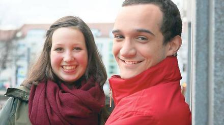 Botschafter. Viktoria zeigt Gustavo aus Brasilien ihre Stadt.