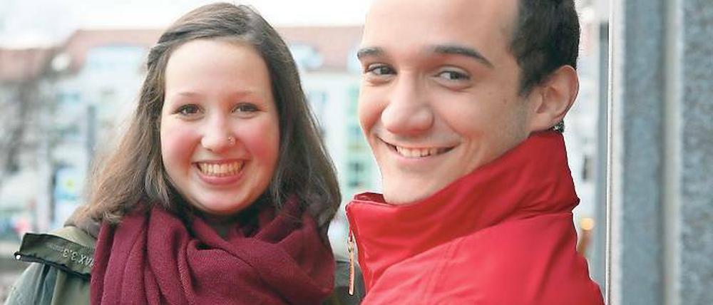 Botschafter. Viktoria zeigt Gustavo aus Brasilien ihre Stadt.