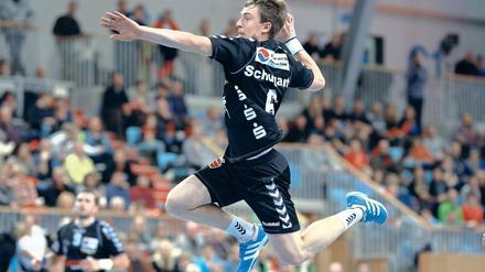 Lob vom Trainer. Florian Schugardt bot im Spiel gegen Beckdorf eine sehr gute Leistung und war mit acht Treffern bester Potsdamer Werfer.