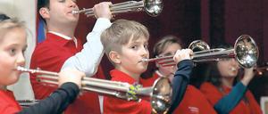 Tusch. Der Fanfarenzug-Nachwuchs blies ein Geburtstagsständchen.