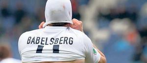 Enttäuscht. Oliver Kragl hatte den Ausgleich auf dem Fuß. Als er in der 49. Minute frei vorm Tor abzog, traf der 22-Jährige jedoch nur die Unterkante der Latte.