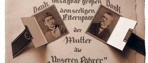 Die Liebe zum Führer auf Büttenpapier. Lotte J. Kaiser sandte Hitler einen Glückwunsch zum Muttertag als „unsagbar großen Dank dem seeligen Elternpaar, der Mutter, die ,Unseren Führer’ gebar“.