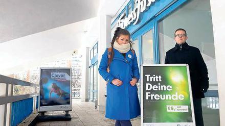 Erfolg. Roland Weber und Tina K., Schwester des totgeprügelten Jonny.