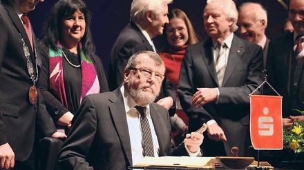 Folgt wohl auf Friedhelm Schatz. Professor Dieter Wiedemann – hier beim Neujahrsempfang der Stadt Potsdam im Nikolaisaal am vergangenen Freitag – könnte noch in dieser Woche zum Aufsichtsratvorsitzenden des SV Babelsberg 03 gewählt werden.